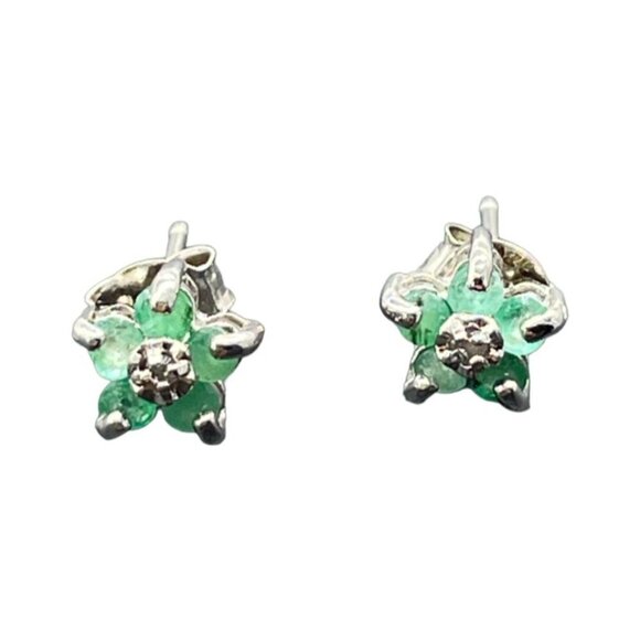 DBJ 925 Sterling Silver Emerald Flower Stud Earrings Butterfly Closure - Picture 1 of 8